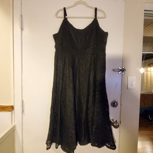 NWT - Torris midi lace skater dress - deep black - Picture 4 of 5